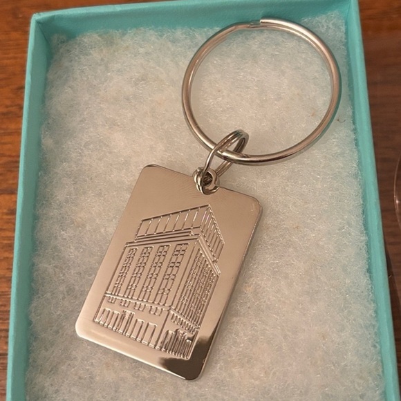 Cufflinks + Keyring - Picture 2 of 10